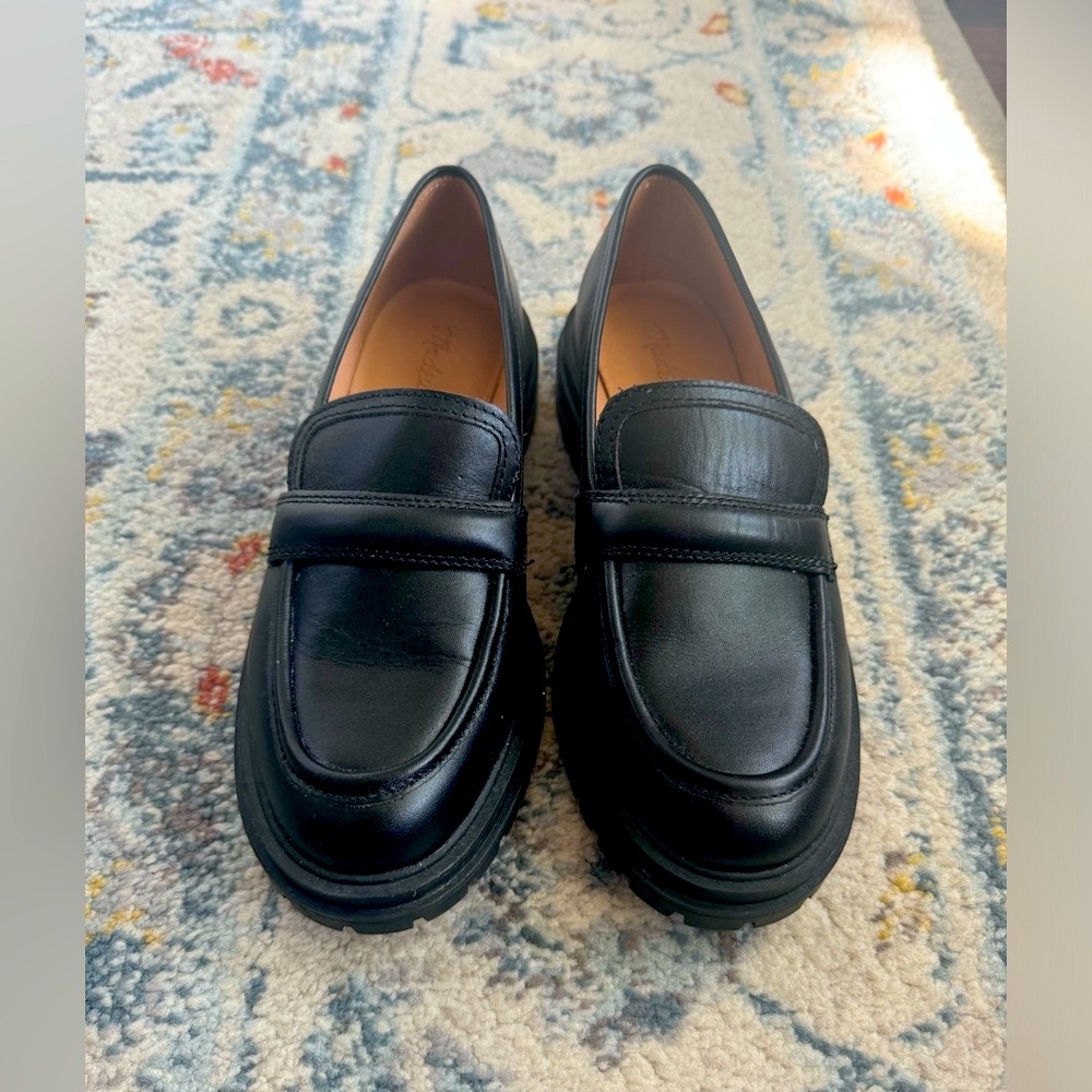 Like new MADEWELL The Bradley Lugsole Loafer in True Black Leather